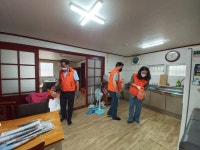 시흥시 군자동 지역사회보장협의체, 관내 경로당 점검 및 방역 소독 실시