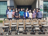 강화군 교동면 지역사회보장협의체, 어르신보행기 전달