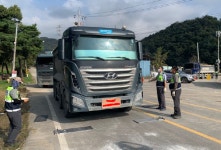 안성시, 이동식 축중기 활용 과적단속에 구슬땀