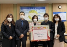 시립꿈에그린어린이집, 풍무꿈에그린더포레듀 4단지 입주자 대표회의일동  바자회 수익금 성금 기탁