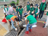 미추홀구 주안8동 지역자율방재단,  장마철 대비 배수구 정비활동 실시