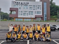 강화군 선원면 노인회, 지난 23일 지혜의숲 도서관 환경정화 활동 실시