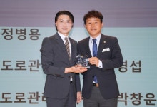 하남시의회 정병용 의원, 관내 학교 보행환경 개선 앞장서 감사패 받아