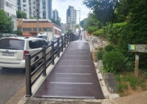 인천 서구, 단절된 보도 공원부지 데크 보행로 개선