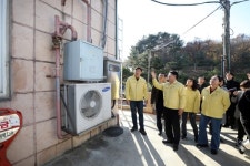 수원특례시의회 복지안전위, 연무사회복지관 현장 방문 실시