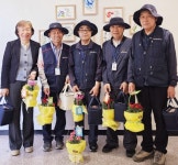 안양시 박달1동 행복마을관리소, 어버이날 특별한 도시락 전달 및 경로잔치 추억의 사진관 운영