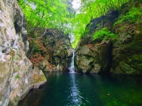 가평군, 명지폭포 옥빛 물색깔 눈앞서 구경하세요