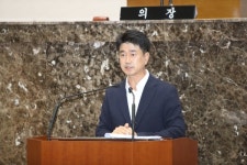 서학원 이천시의원, 정책보좌관이 정책결정자가 되어선 안된다