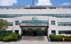충북 영동군, 관내 기업과 유착 의혹 논란