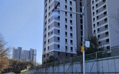 과천 지식정보타운 임시 보행로에 CCTV·보안등 설치...야간 안전 강화