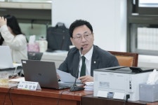 김성태 구리시의원, 아이타워·6호선 연장·딸기원 재개발 추진상황 점검