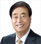 아성다이소, 1000원 경영 혁신으로 지난해 3조 클럽 입성…올해도 기조 이어간다