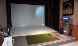 더스윙제트 청주 오창점, 최신 스크린골프 장비 도입 새단장