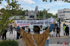 몸싸움에도 기만적인 석탄유지 계획 철회 촉구