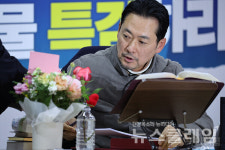 장동혁, 나흘 만에 퇴원… '쌍특검 정국' 복귀 시점은?