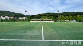 안양시 비산체육공원 축구장 인조잔디 교체 완료