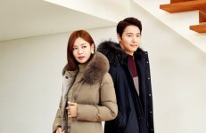 #뉴스 올포유 퍼 장식의 고급스러움과 보온성 강조한 폭스퍼 롱 구스다운 코트