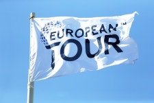 #뉴스 유러피언투어, 스크린 골프로 공식 대회 BMW 인도어 인비테이셔널 개최. 선수 각자 집 스크린 설치