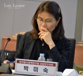 박미숙 20대 국회는 법안 토론 없이 장외투쟁 21대 국회의원에 당부는?