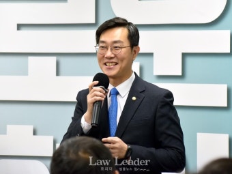 김정욱 변협회장 출마…장경태 의원 