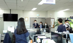 세종시의회, 코로나 맞서 싸우는 보건소·보건환경연구원 방문 직원들 격려
