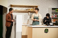 CJ제일제당 비비고 日 대박 예감…박서준 파티 1만명 참가
