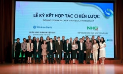 신한은행, 베트남 최대 사교육업체 응우옌호앙과 파트너십