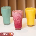 중동 맛집 교촌…치킨 이어 음료 라인업 키운다