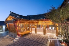 배스킨라빈스, 전통 한옥 콘셉트 매장 삼청 마당점 오픈