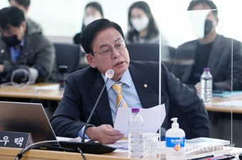 정우택 