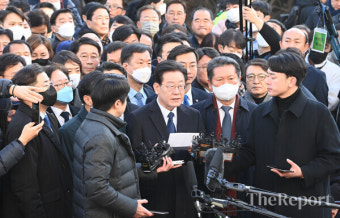 [포토] 검찰 출석한 이재명 더불어민주당 대표