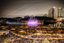2025 화성 루나 빛 축제 개최··· 동탄호수공원 빛으로 물들다