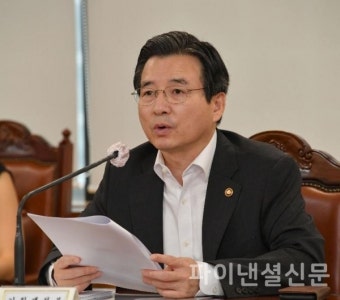 김용범 