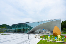 글로벌 K콘텐츠 제작의 중심 CJ ENM 스튜디오 센터 오픈