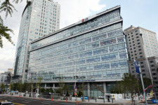 LG생활건강, 4분기 매출 1조4천728억원 기록…영업이익 적자전환