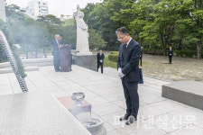 한국남동발전, 호국보훈의 달 맞아 경남 진주시 충혼탑 참배