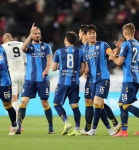 [축구] 울산 현대 축구단, 2년만에 전북 현대 모터스에 승리! 리그 1위 탈환!