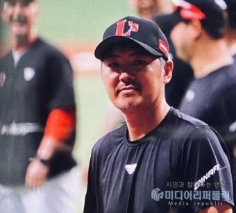 심판 밀친 김원형 감독에 엄중경고·제재금 100만원 부과