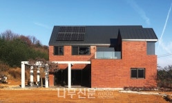 두 지붕 한 가족 삼대가 사는 집, 완주 전원주택