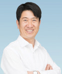 넓은 정원을 숨기고 있는 ㄷ자형 단독주택
