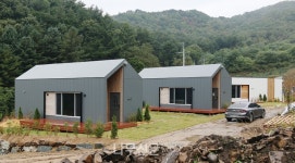 캠핑카 보다 저렴한 별장 아지트…샘플하우스 완공