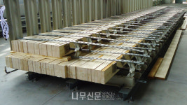 대흥우드산업, 24m 글루램프레스 설치