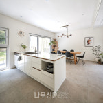 빛과 바람이 집안으로 쏟아지는 용인 디귿집