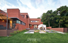 현실적이고 명확한 집, 용인 브릭하우스