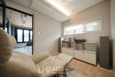 밝고 모던한 공간에 아늑함과 여유를 담은  화성시 주택