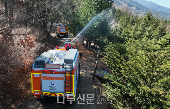산청 산불로 인명피해 10명, 경남 산청군 호송과 진화 작업 계속