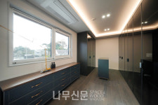 가로형 대지에 담긴 모던 디자인－여백과 빛, 바람의 집
