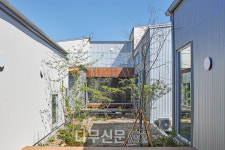하나의 심장, 두 개의 집 ; 양산 내송리 주택 프로젝트
