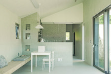 아버지의 대지 엄마의 정원, 그리고 스테이 경화