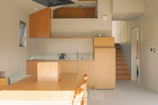 아버지의 대지 엄마의 정원, 그리고 스테이 경화